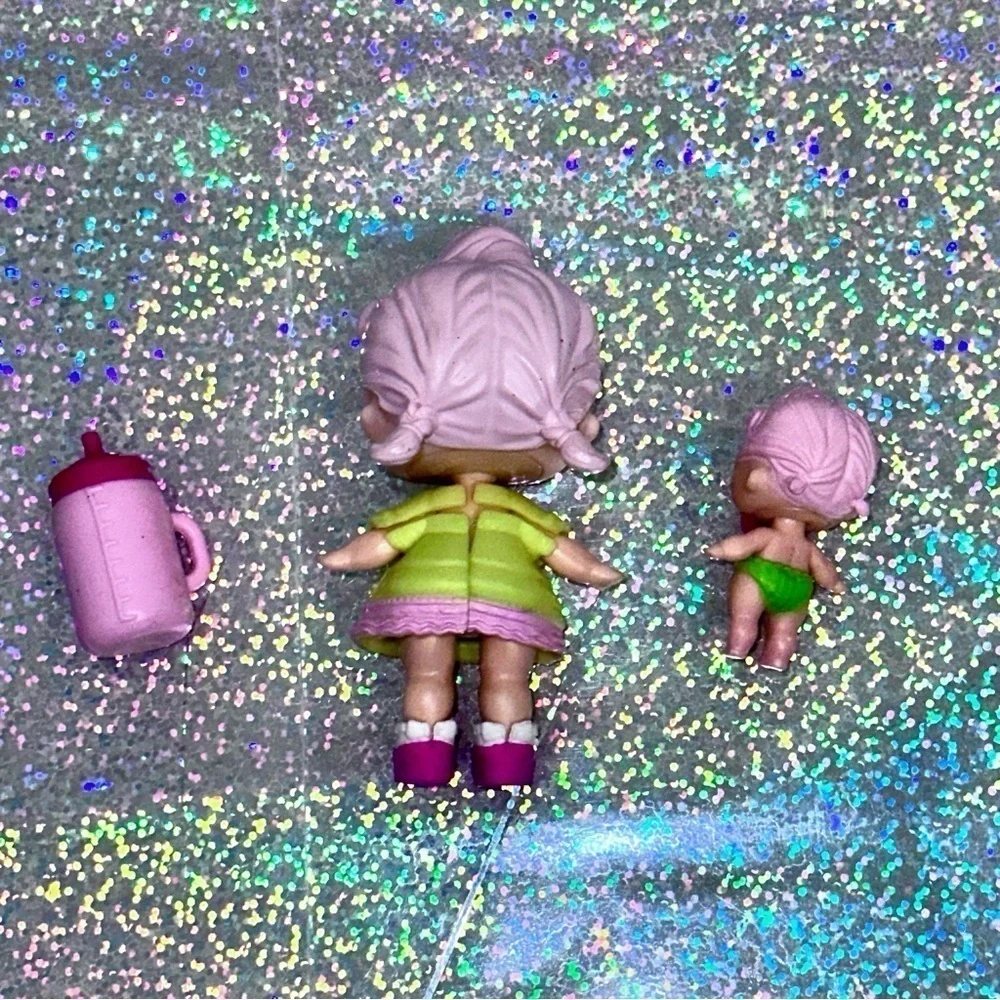 L.O.L. SURPRISE Royal High-Ney Fashion Doll Big & Lil Sis Bottle Outfit Shoes